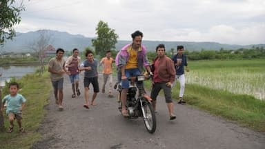 Seperti Dendam, Rindu Harus Dibayar Tuntas