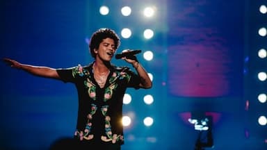 Bruno Mars - 24K Magic Live at the Apollo