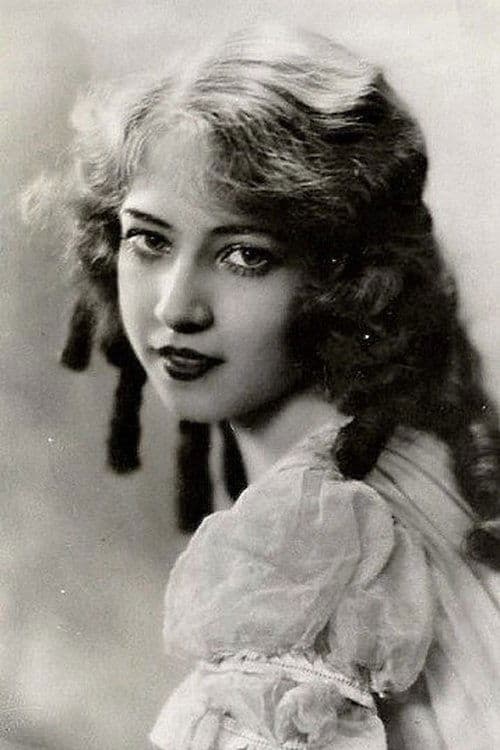 Doris Lloyd